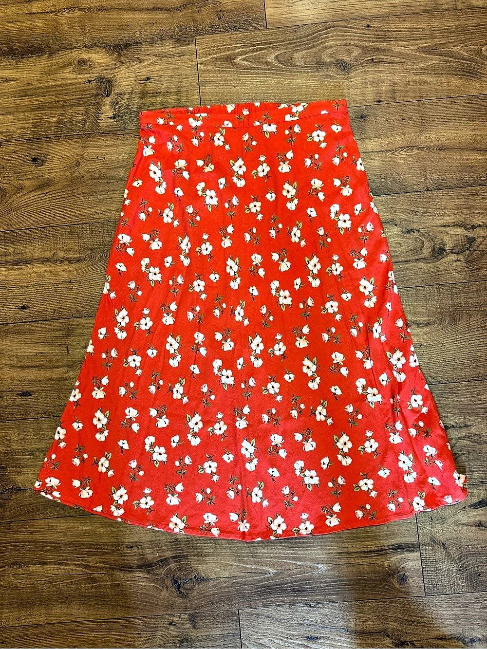 Old Navy Floral A-Line Skirt in Red & White Size Large Like New
